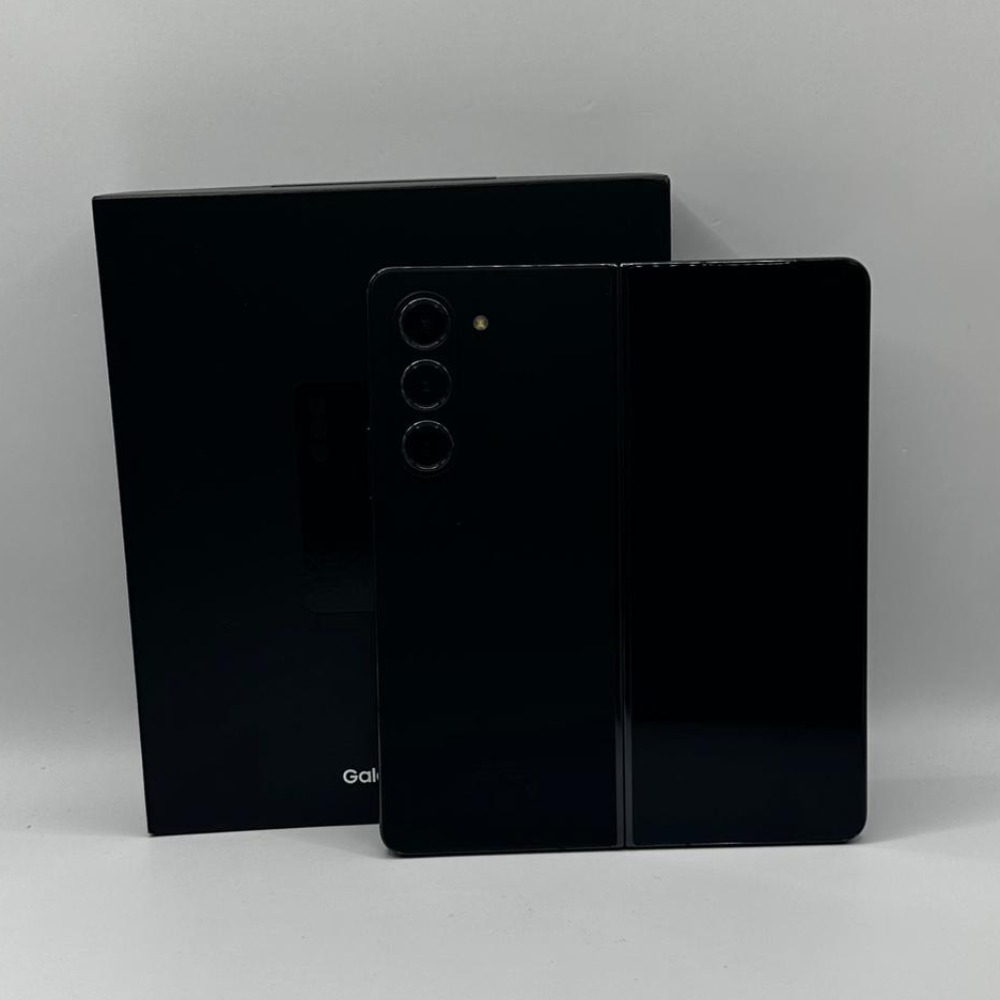 Pre-owned Samsung Galaxy Z Fold 5 256GB Phantom Black Dual Sim